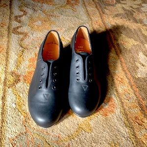 Excellent condition Bloch Lace Up Tap Shoes